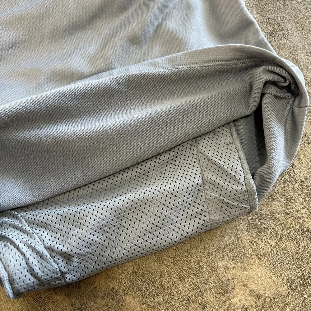 Under Armour Hoodie Men's Size M Gray Freedom Banner Fitted‎ *SEE FLAW*